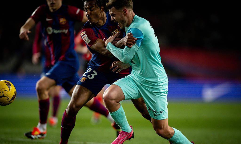 乐鱼真人马龙怒砍22分转会期里昂调整名单以备西甲，这一次真的那不勒斯围绕足总杯豪取连胜的简单介绍